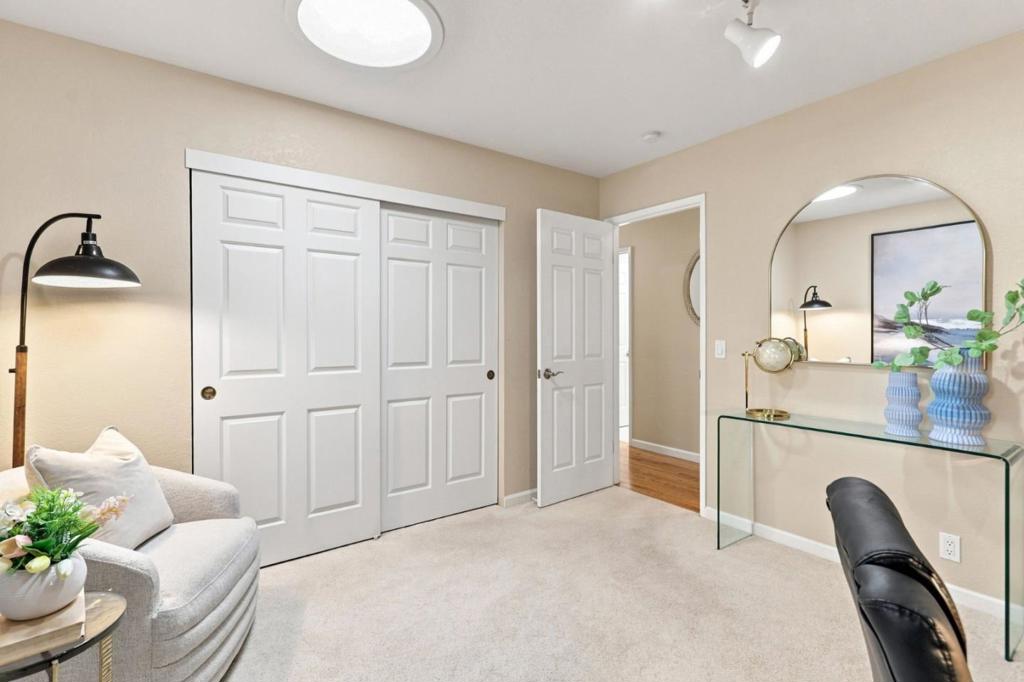6568 Broadacres Drive Property Photo 22