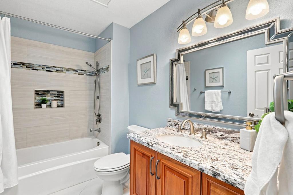 6568 Broadacres Drive Property Photo 32