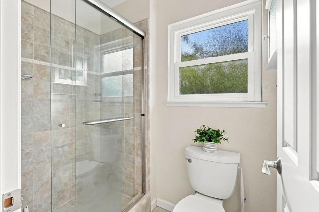 6568 Broadacres Drive Property Photo 35