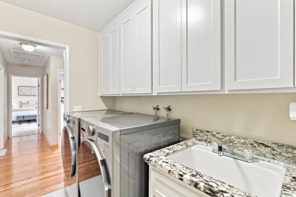 6568 Broadacres Drive Property Photo 41
