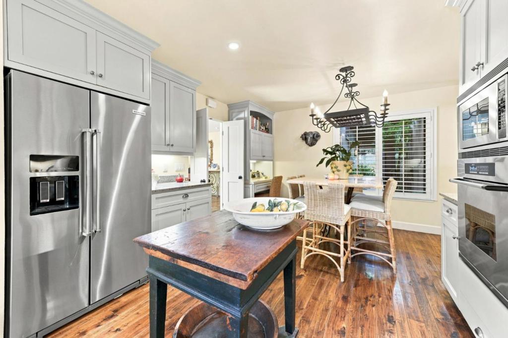 1252 Sharon Park Drive Property Photo 13