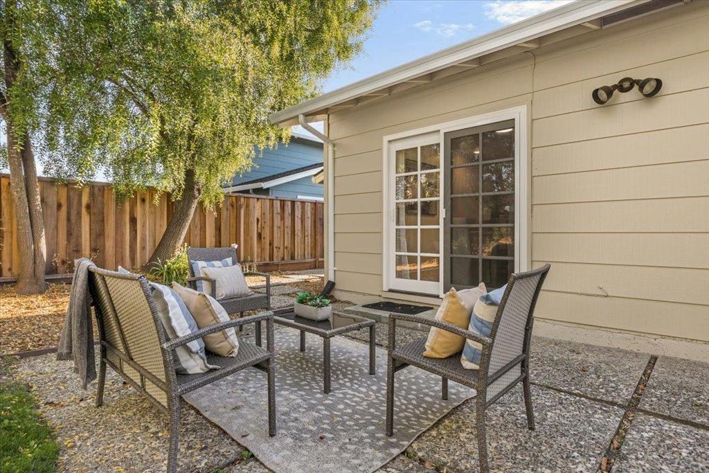 391 Danube Drive Property Photo 15