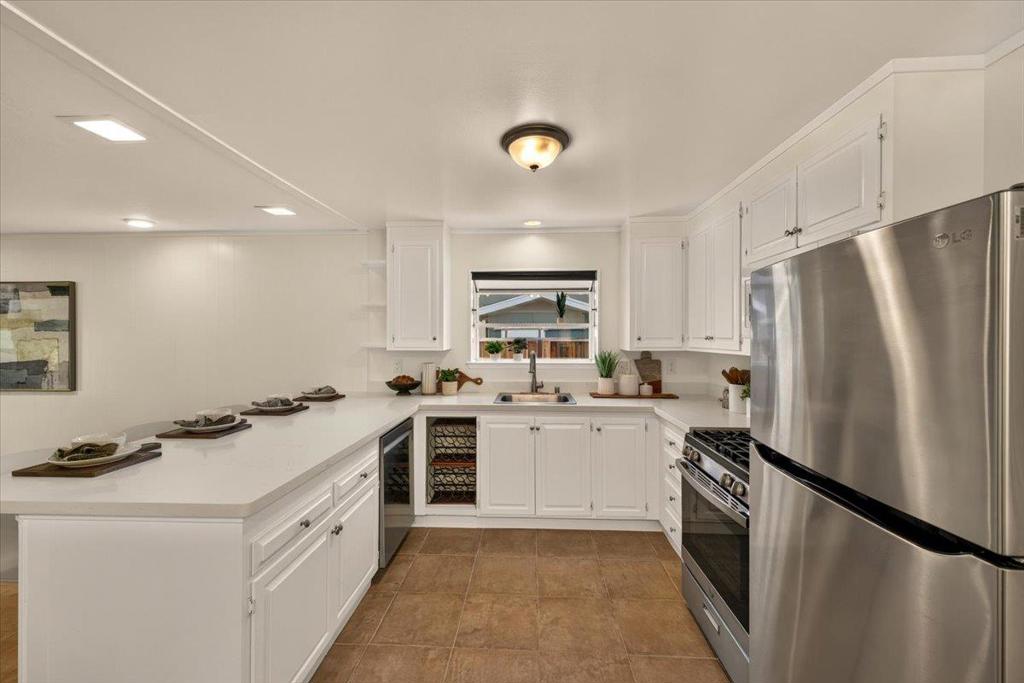 391 Danube Drive Property Photo 19