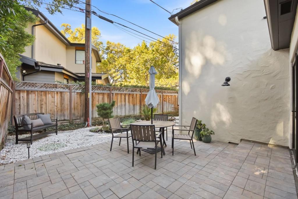 591 Sierra Property Photo 28
