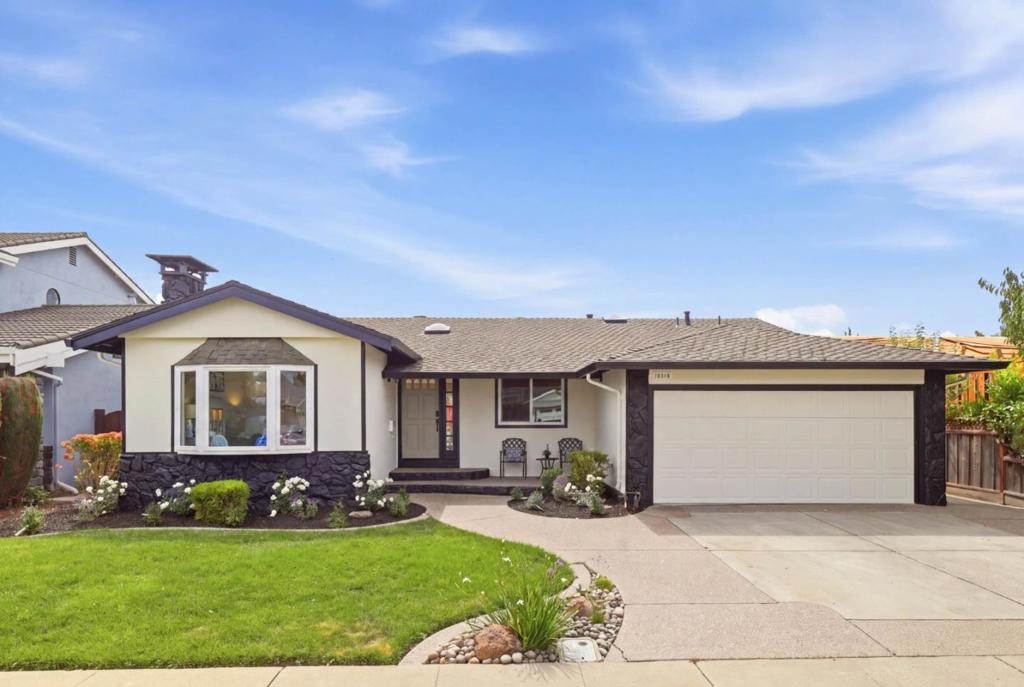 35515 Collier Place Property Photo 1
