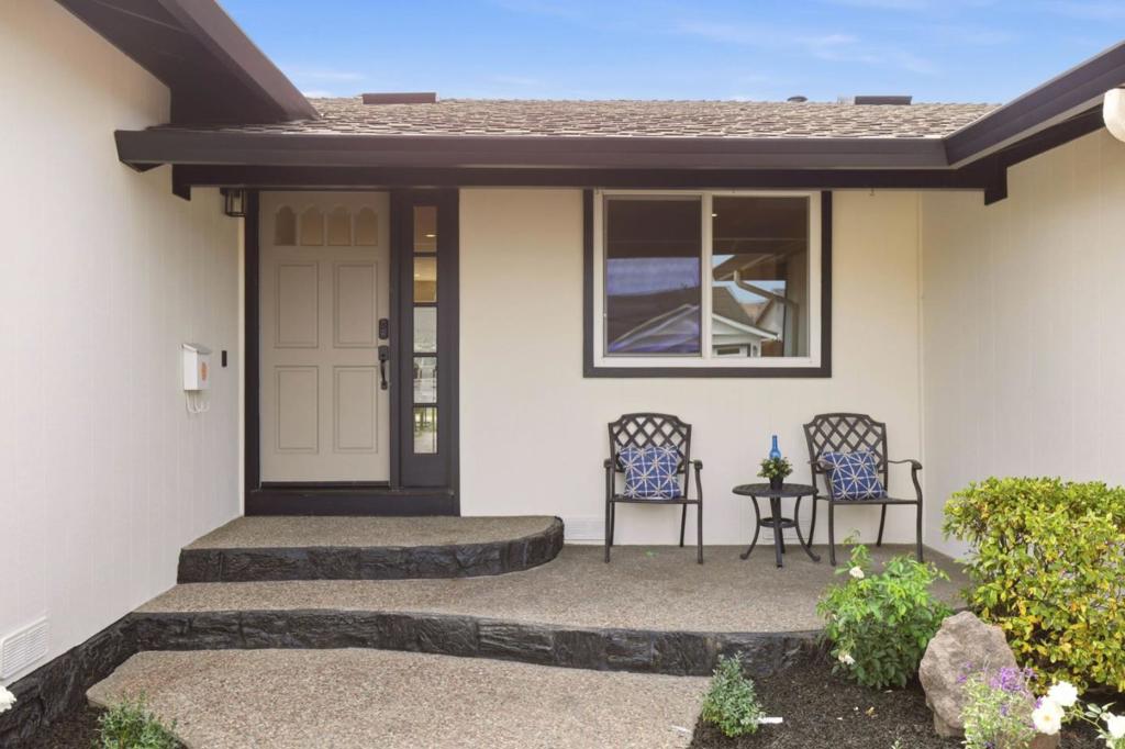 35515 Collier Place Property Photo 3