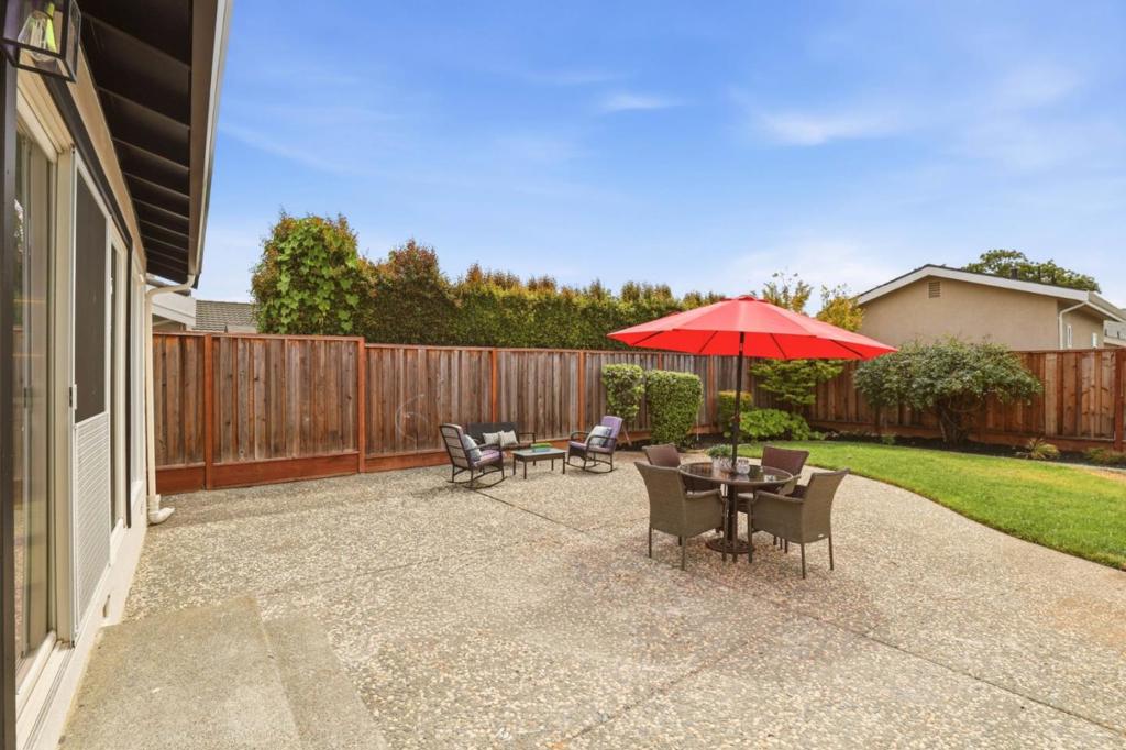 35515 Collier Place Property Photo 27