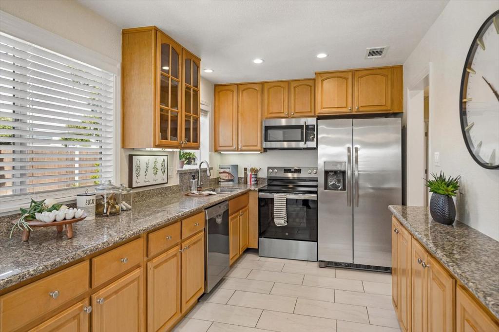 2711 Coit Drive Property Photo 10