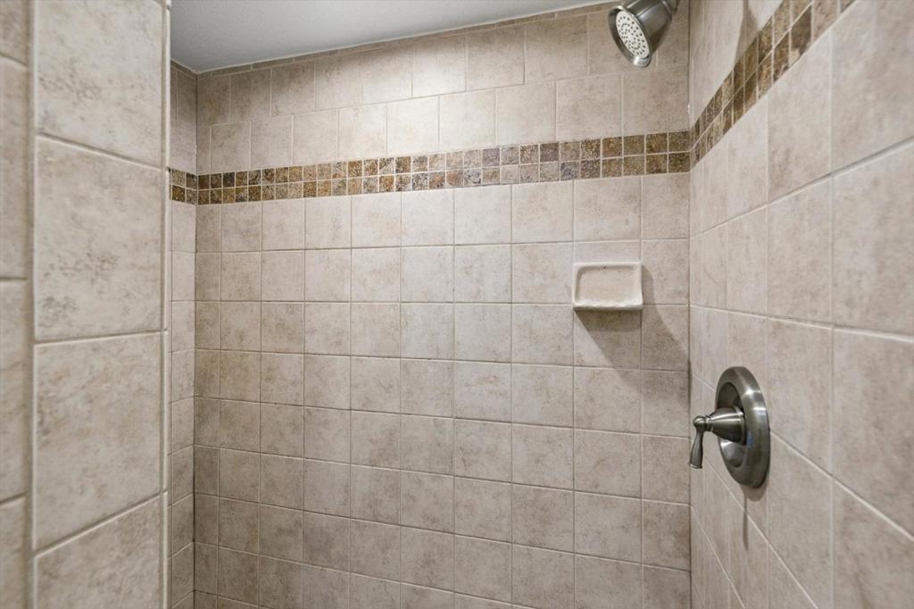 2711 Coit Drive Property Photo 16