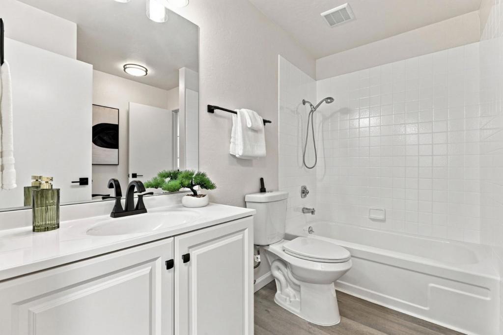 460 Auburn Way 18 Property Photo 18
