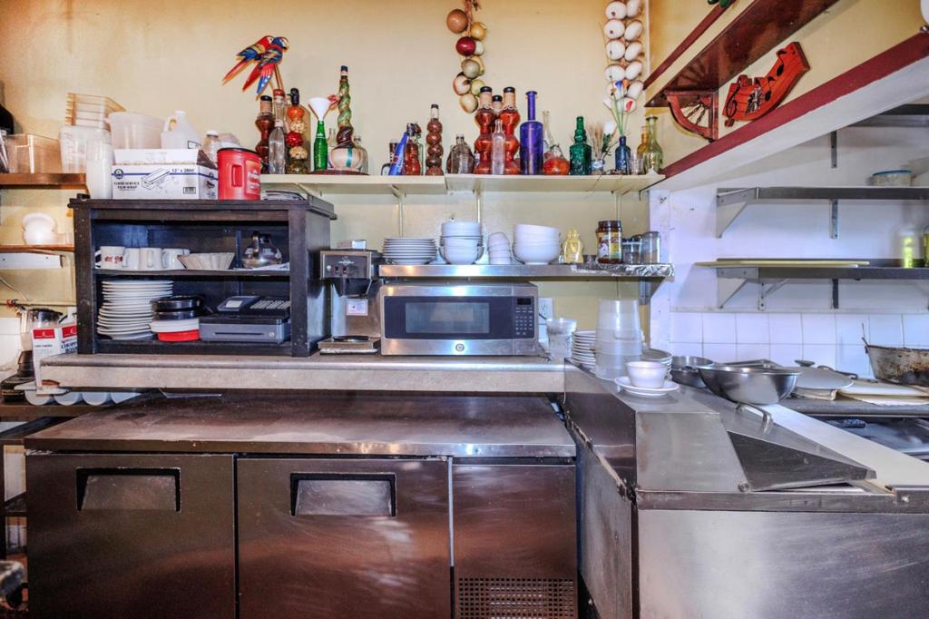 65846582 Mission Street Property Photo 6