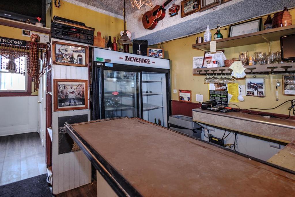 65846582 Mission Street Property Photo 10