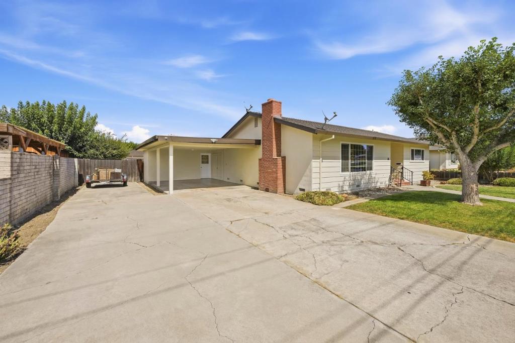 56 Bundeson Drive Property Photo 2