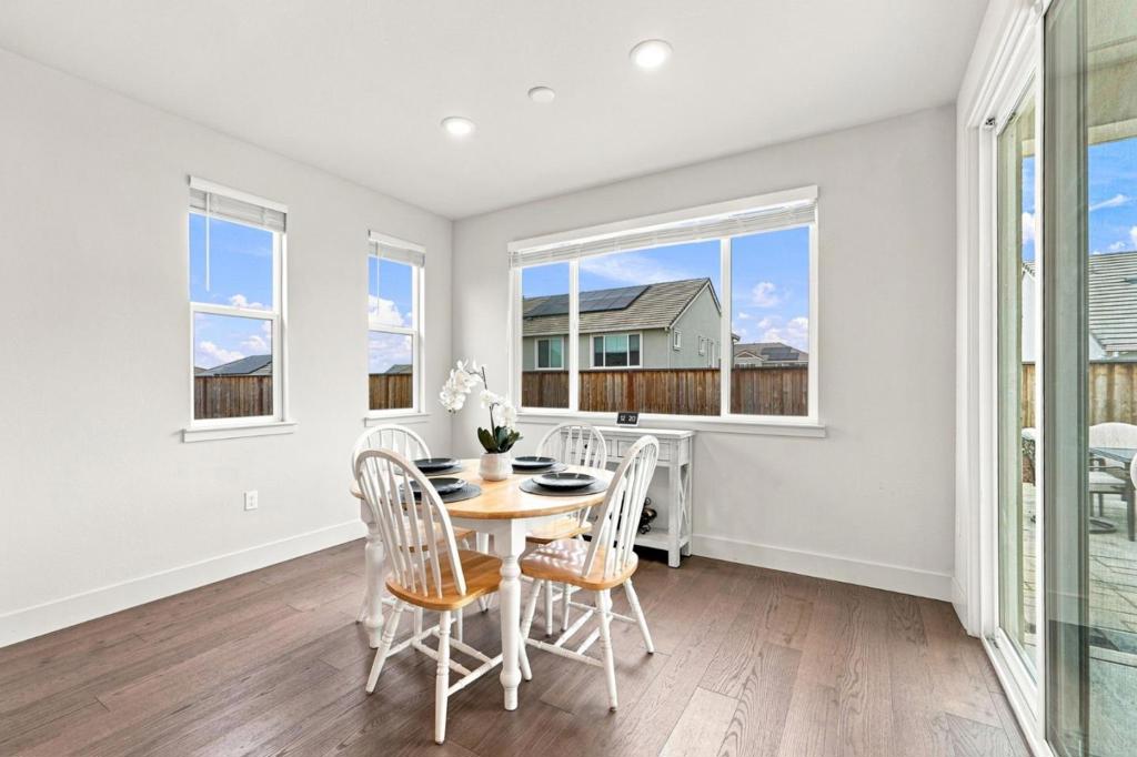 423 Brendan Court Property Photo 15