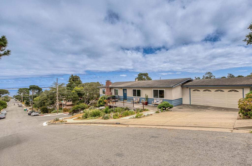 1321 Hoffman Avenue Property Photo 1