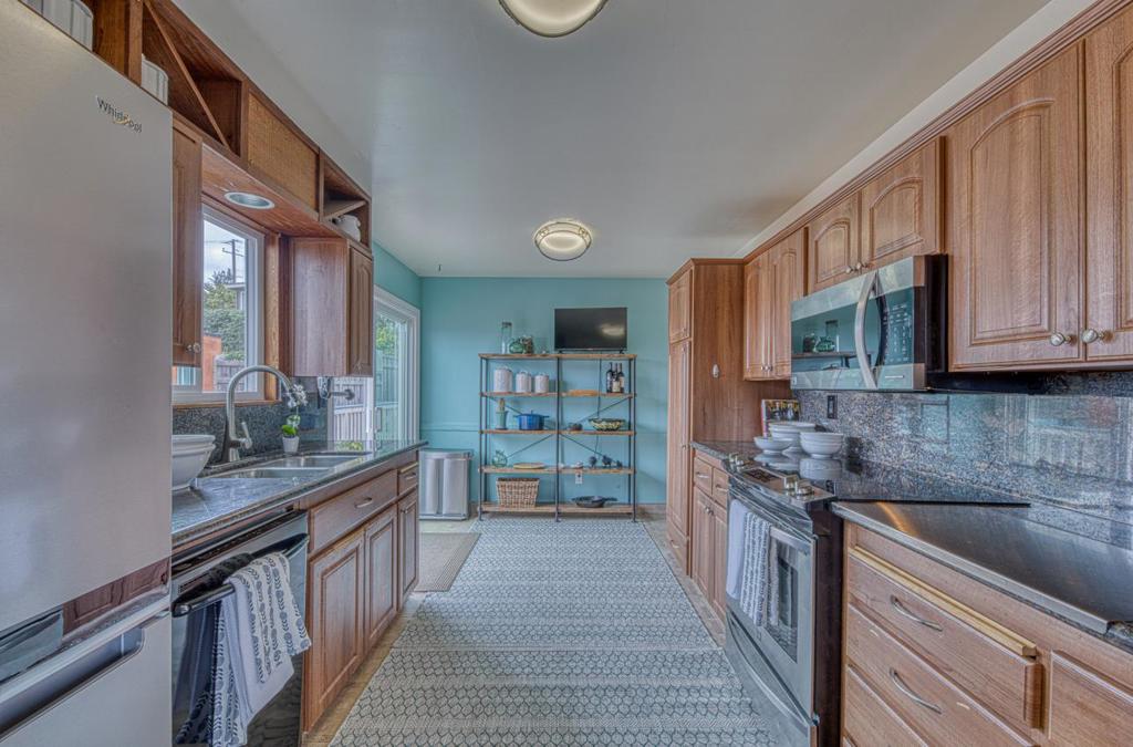 1321 Hoffman Avenue Property Photo 20