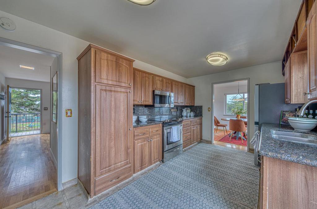 1321 Hoffman Avenue Property Photo 25