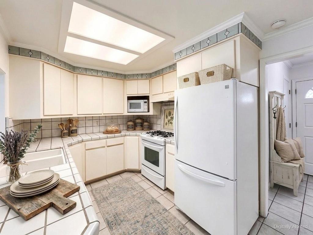 10 Chalon Circle Property Photo 6