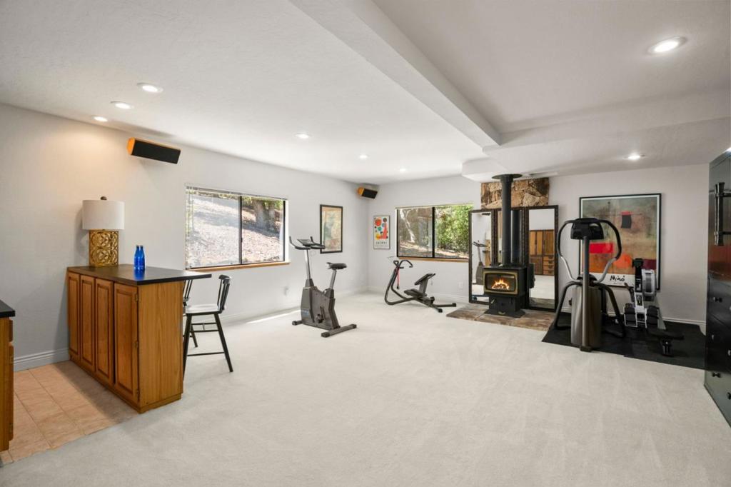 24635 Heather Heights Road Property Photo 23