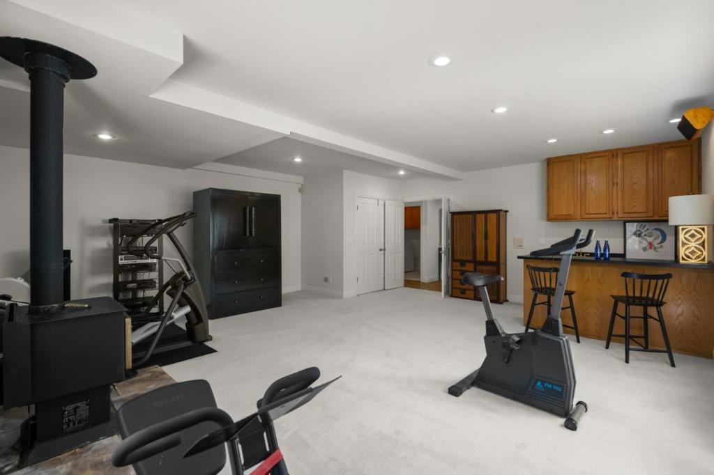 24635 Heather Heights Road Property Photo 24