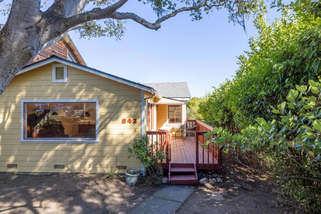 642 Cypress Street Property Photo 1