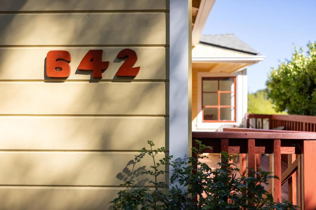 642 Cypress Street Property Photo 24