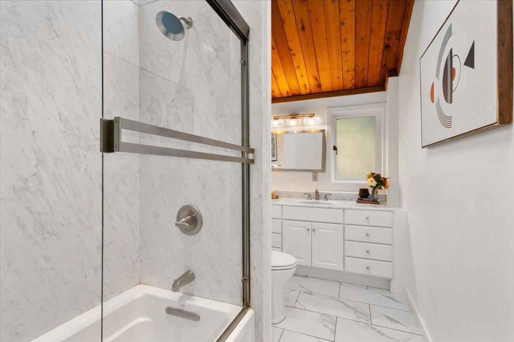 686 Wilson Avenue Property Photo 14
