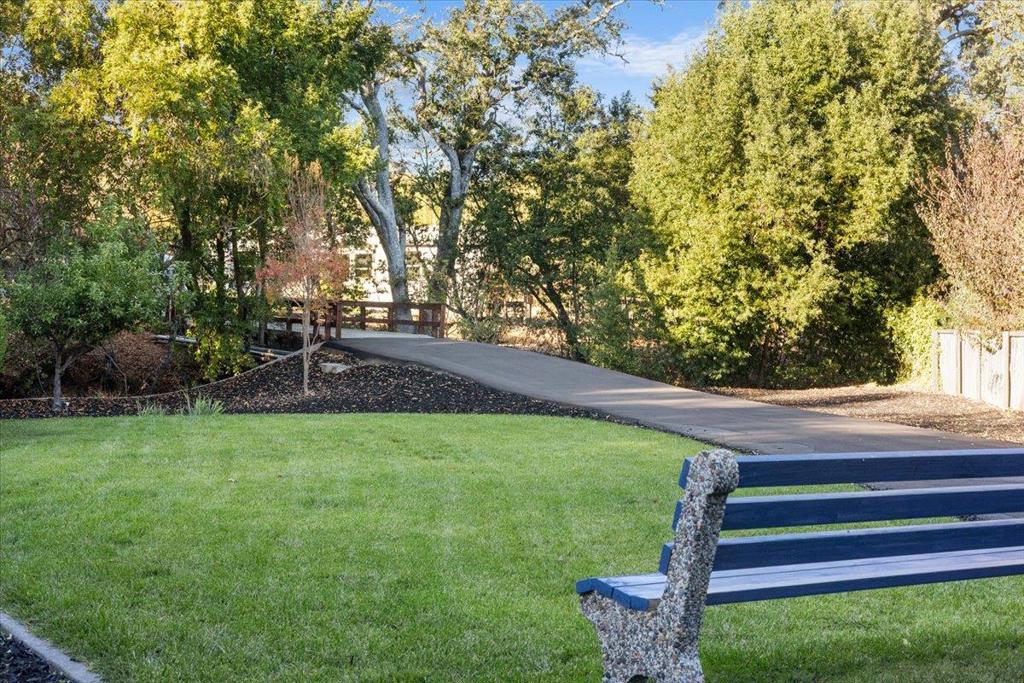 686 Wilson Avenue Property Photo 22