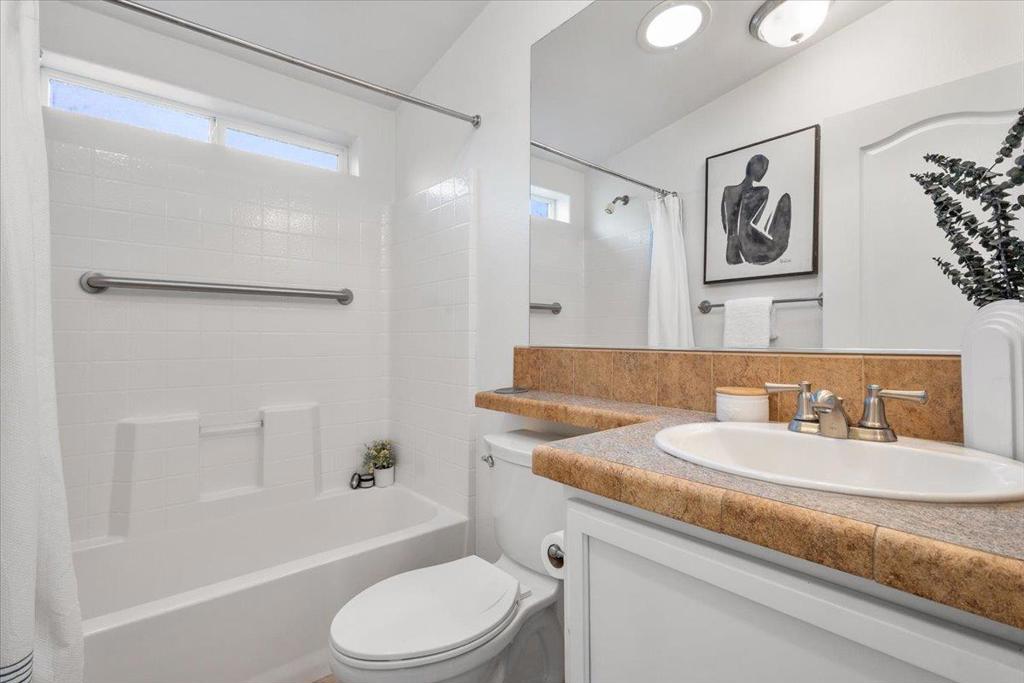 686 Wilson Avenue Property Photo 36