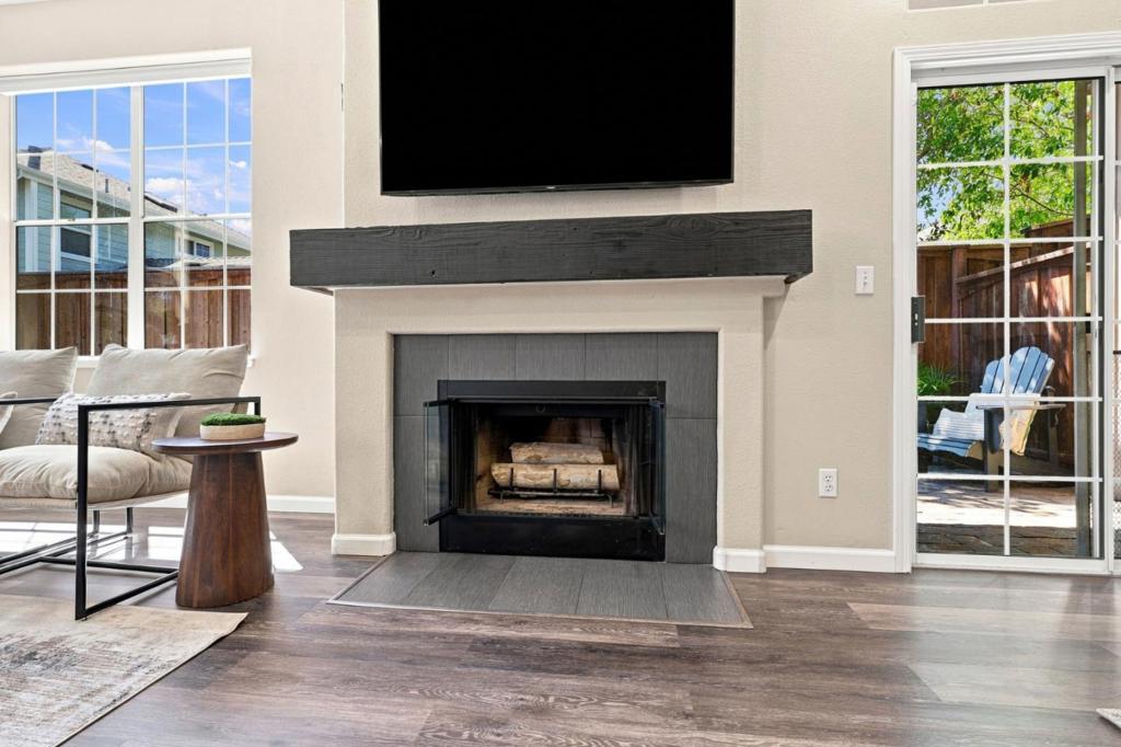 120 Kent Property Photo 16