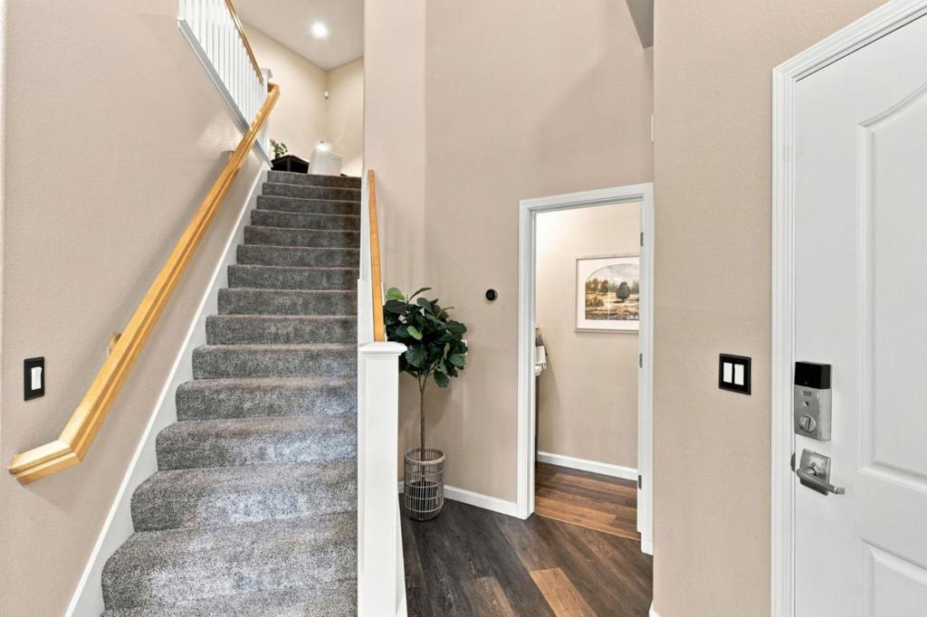 120 Kent Property Photo 20