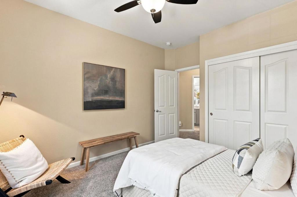 120 Kent Property Photo 23