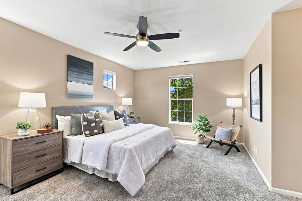 120 Kent Property Photo 29