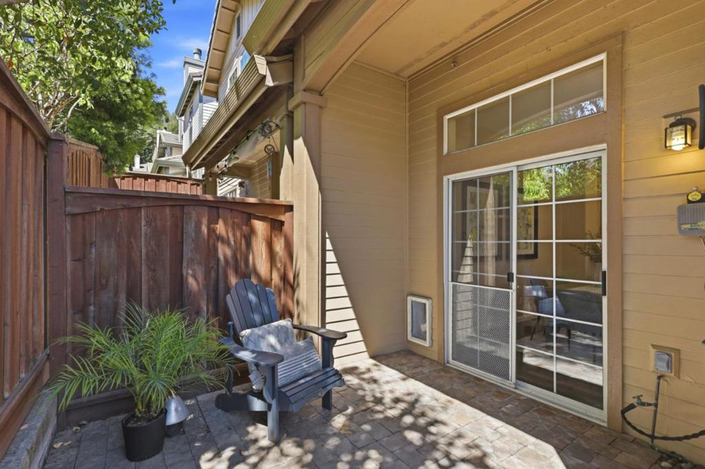 120 Kent Property Photo 35