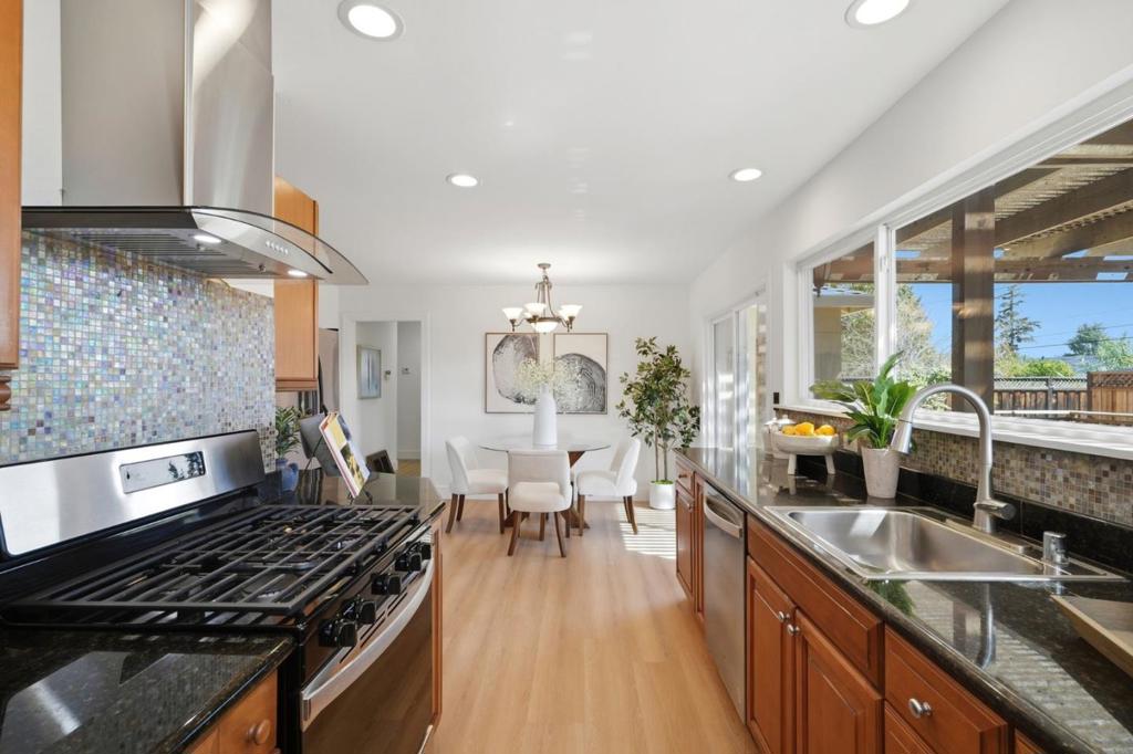 15412 Woodard Road Property Photo 12