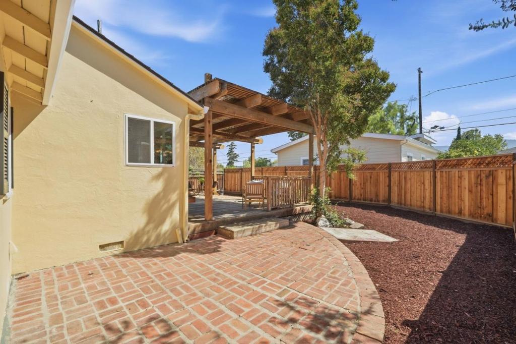 15412 Woodard Road Property Photo 20