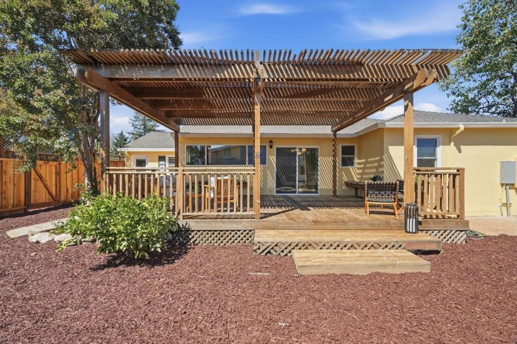 15412 Woodard Road Property Photo 22