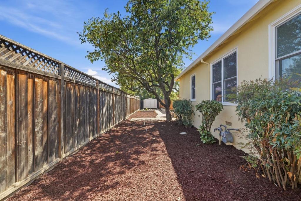 15412 Woodard Road Property Photo 25