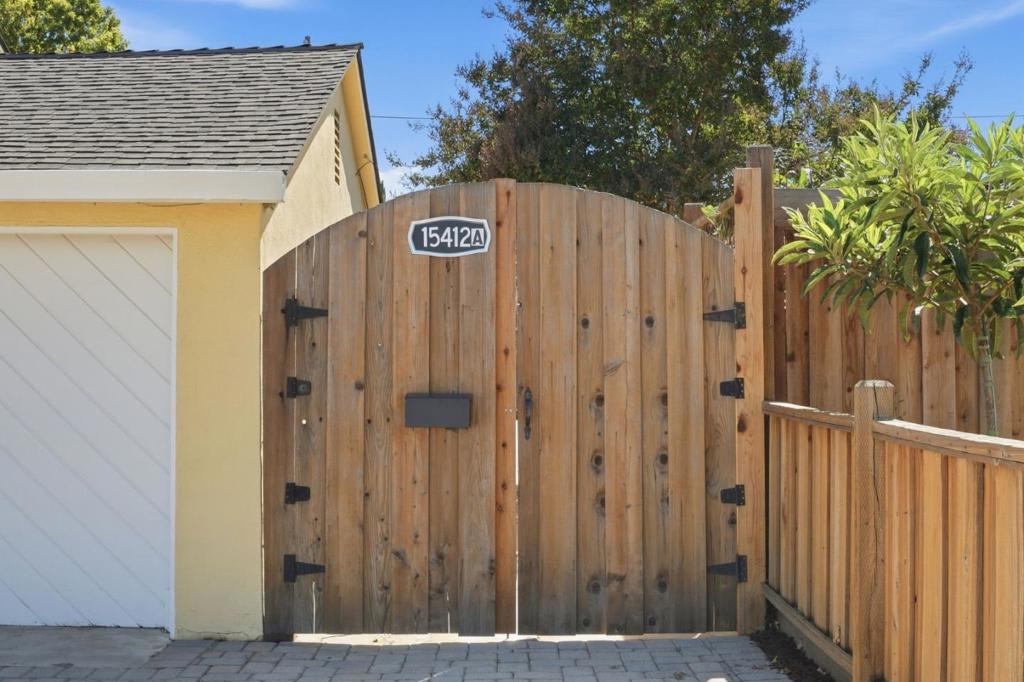 15412 Woodard Road Property Photo 26