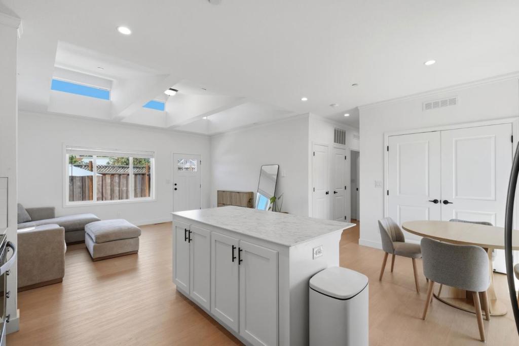 15412 Woodard Road Property Photo 32