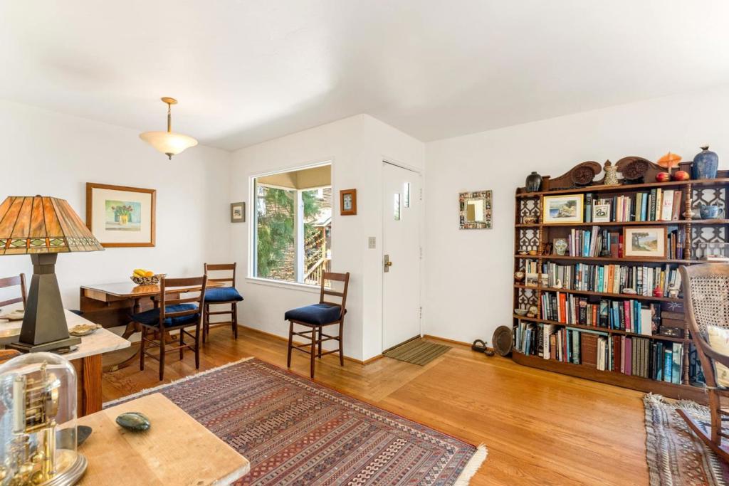 247 Belden Street Property Photo 3