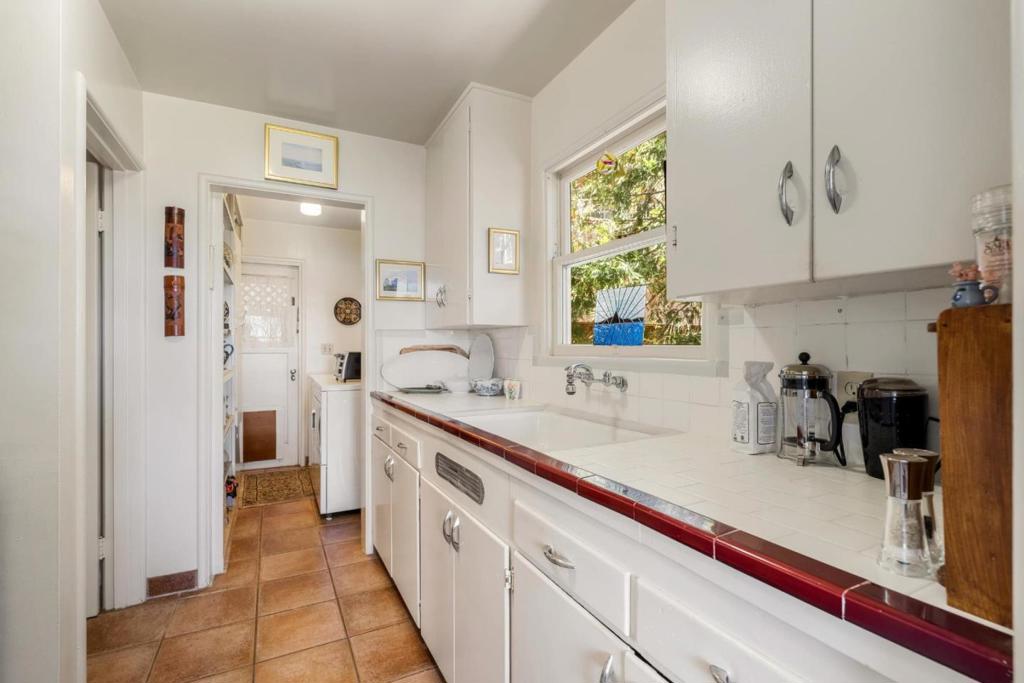 247 Belden Street Property Photo 9