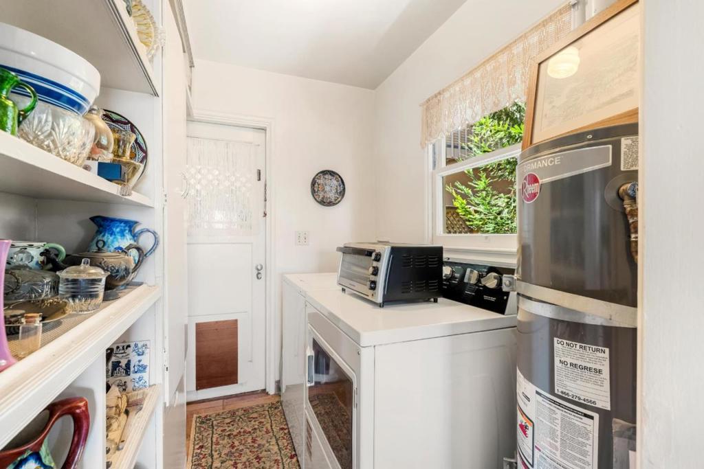 247 Belden Street Property Photo 10