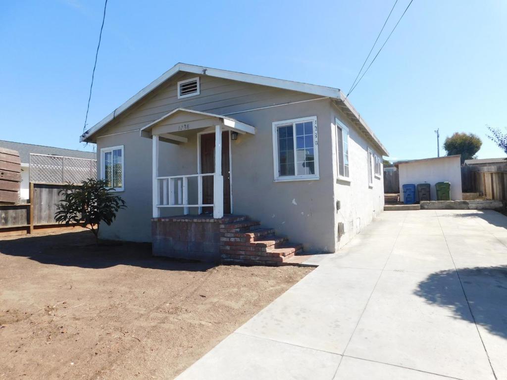 1238 Hamilton Avenue Property Photo 1
