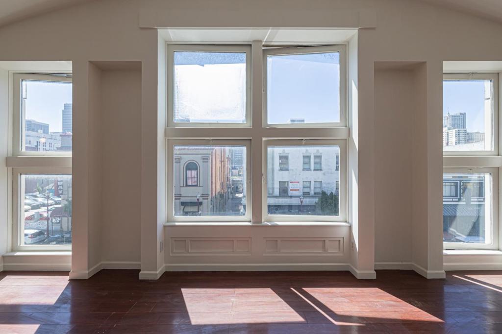 450 Broadway Property Photo 5