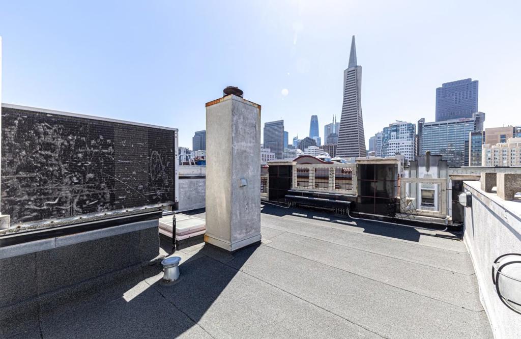 450 Broadway Property Photo 21