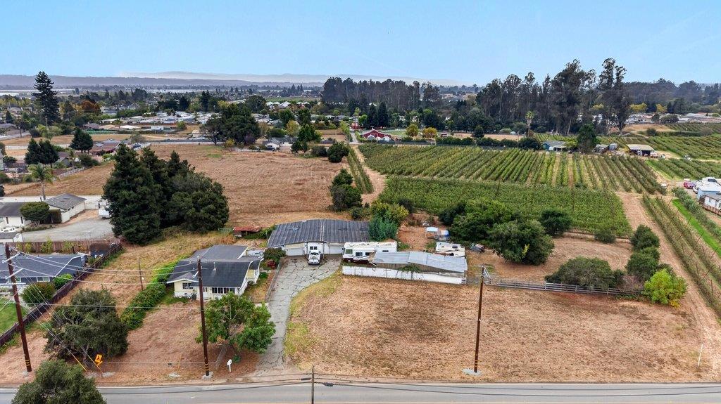 897 Green Valley Road Property Photo 2