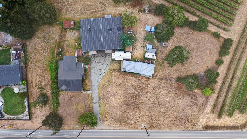 897 Green Valley Road Property Photo 4