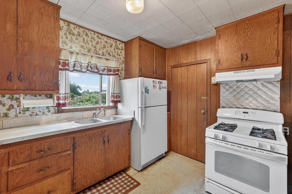 897 Green Valley Road Property Photo 11
