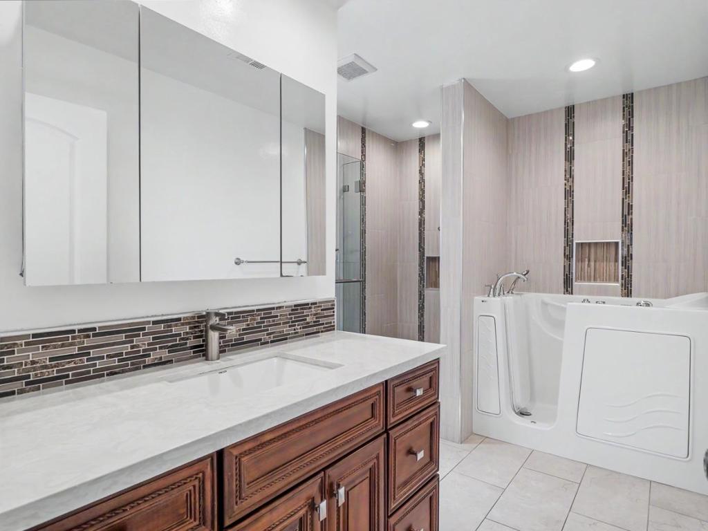 2901 Moss Hollow Drive 2901 Property Photo 38